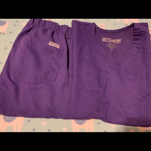 Scrub sets - Picture 4 of 8